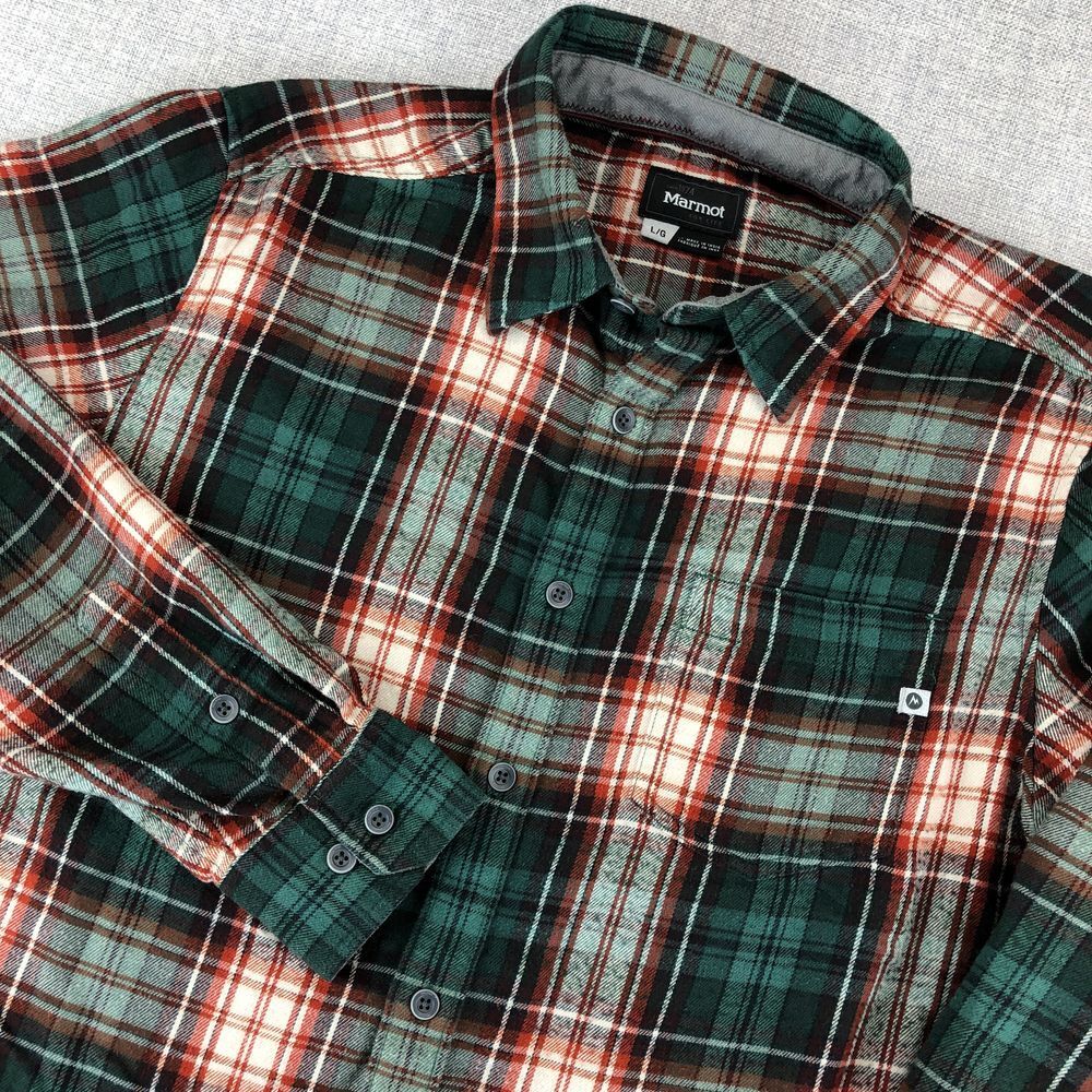 Marmot Green and Red Plaid Casual Button Down Shirt
